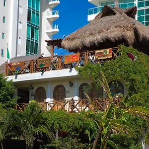 Natura Hotel Cancun